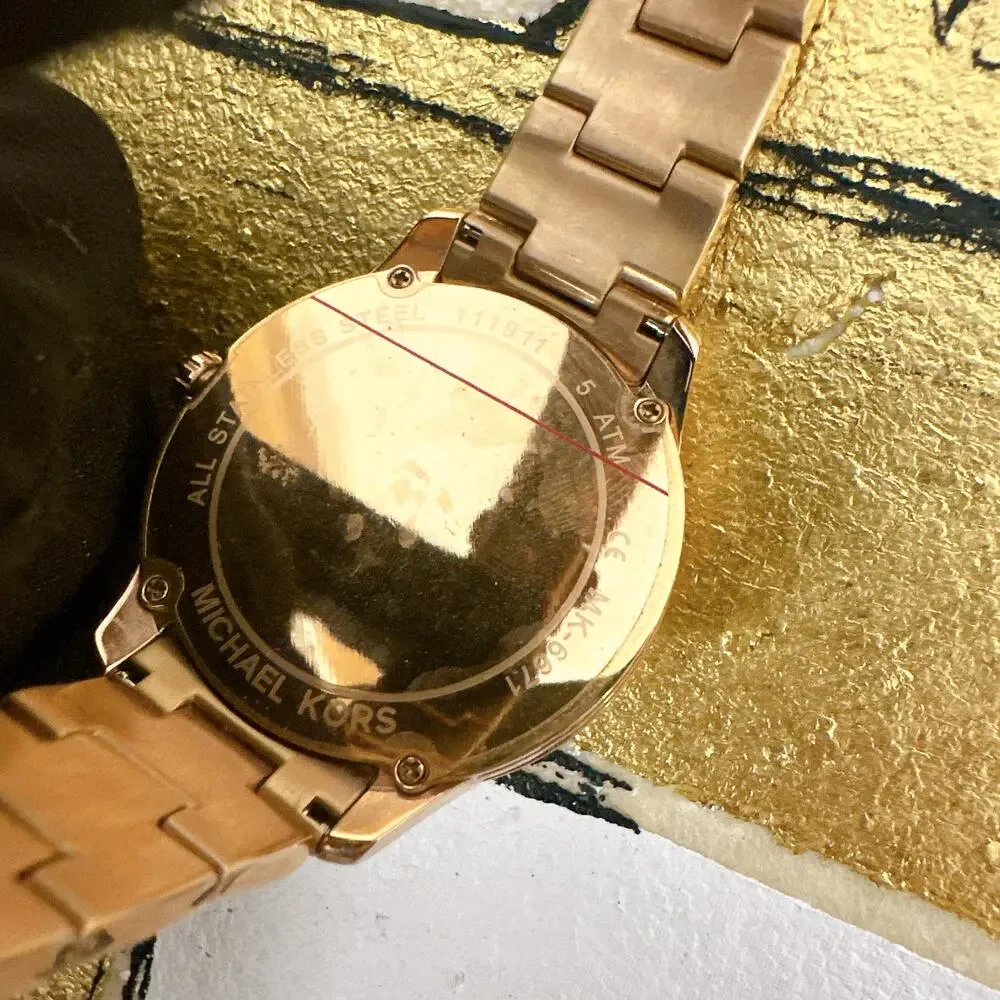 Michael Kors MK6671 Runway Women's Watch With White Dial - Picture 6 of 6